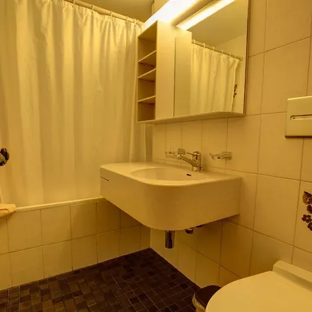 Chesa Munteratsch 2-zimmerwohnung 201 Typ E *