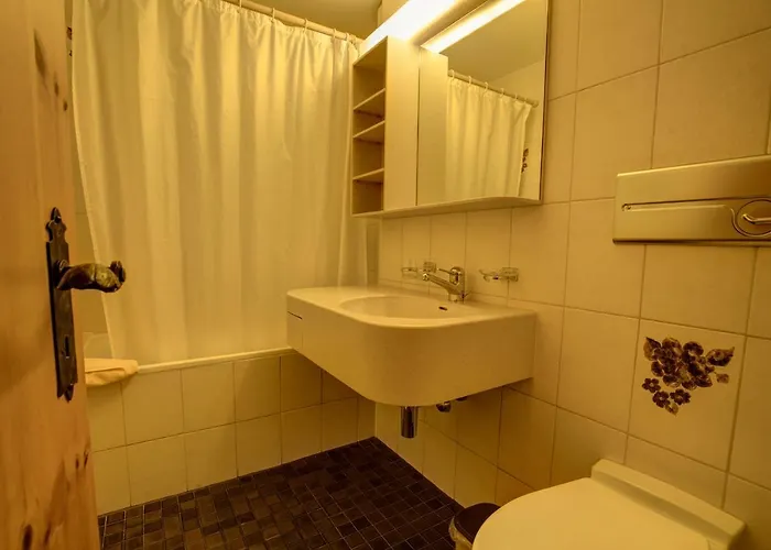 Chesa Munteratsch 2-zimmerwohnung 201 Typ E *